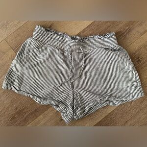 a new day Black and White Striped High Waist Shorts